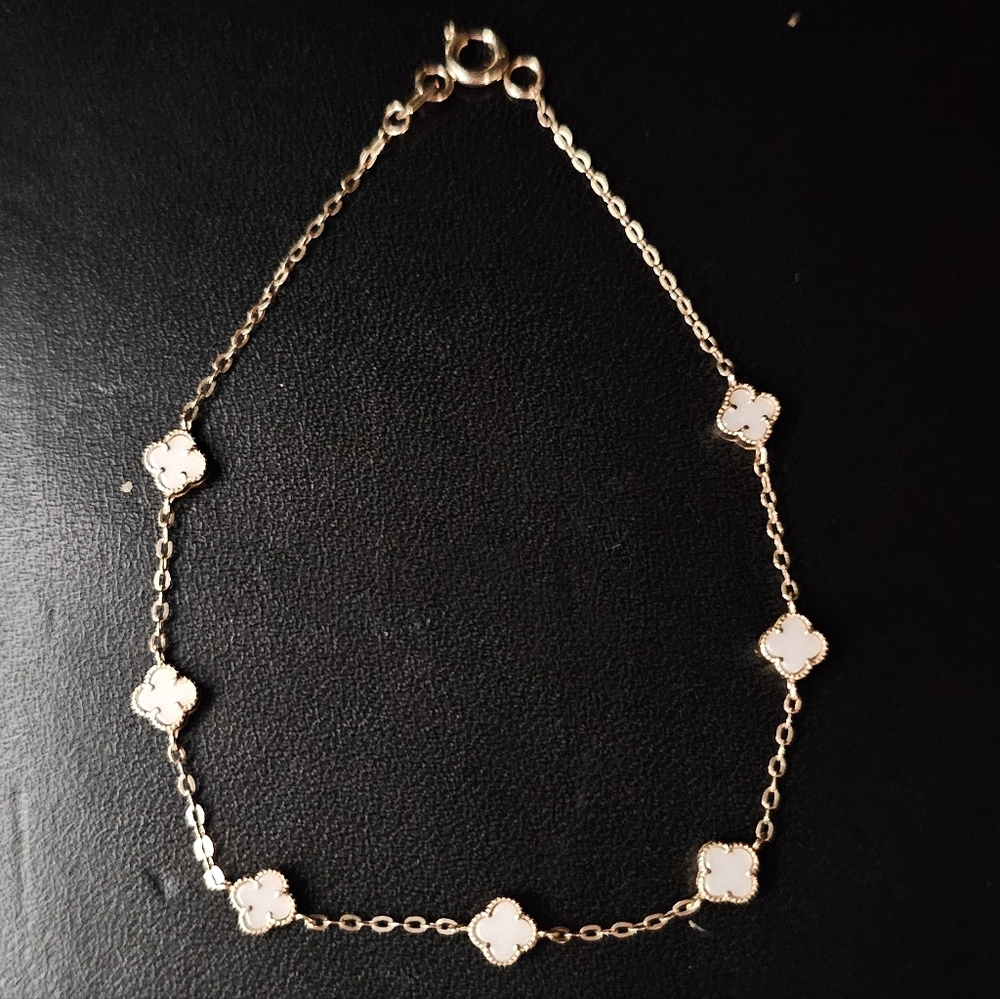 !!SOLD!! 14k Solid Elegant Gold and White Clover Bracelet